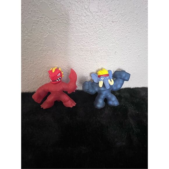 Heroes of GOO jit zu lot  Elephant ,  Lobster action figures - Picture 1 of 4
